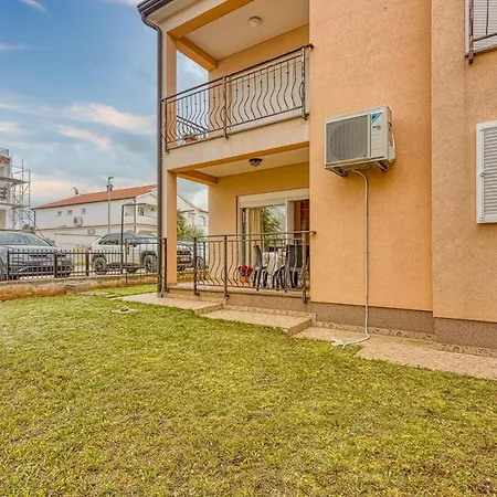 Apartament Tom With Terrace *